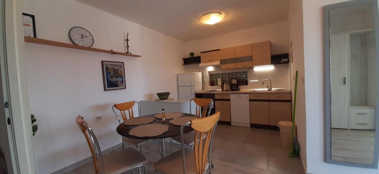 Apartment Mezaroca Rogoznica  Exteriér fotografie